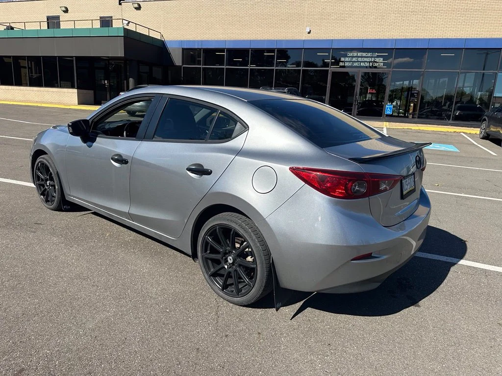 Used 2016 Silver Mazda i Sport image 6