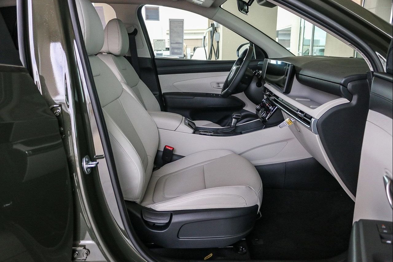 New 2026 Green Hyundai SEL Premium image 17