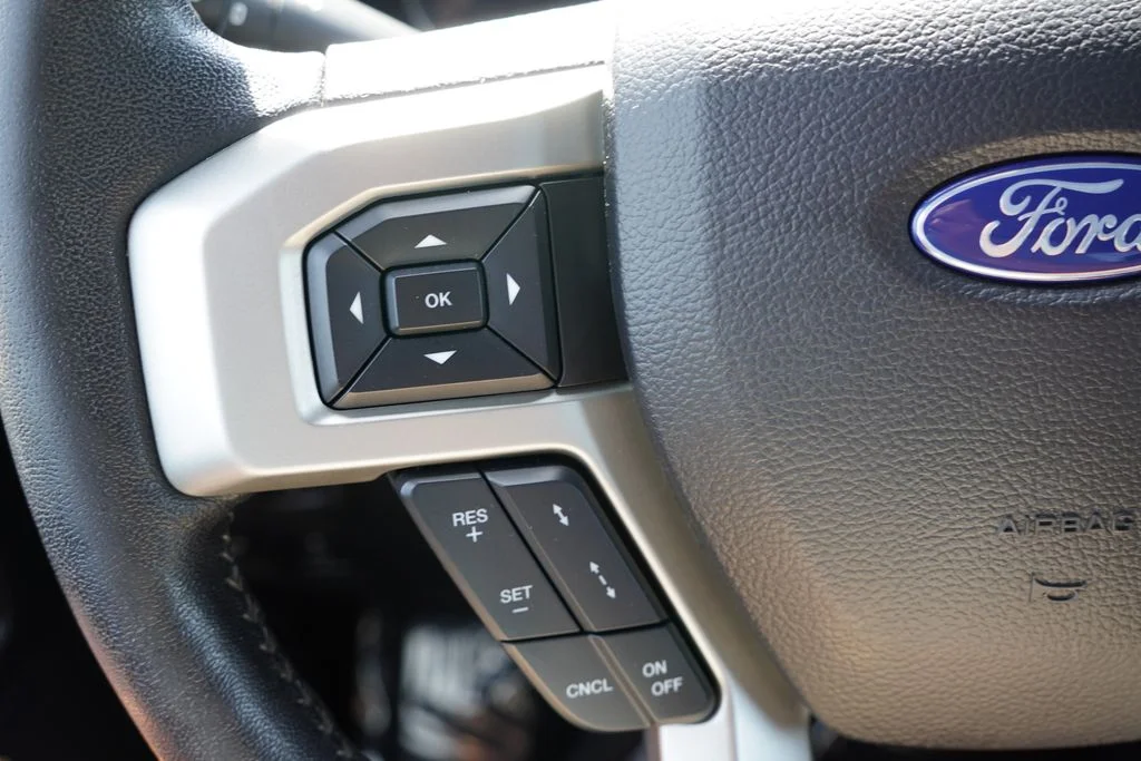 Certified Used 2020 Oxford White Ford Lariat image 37