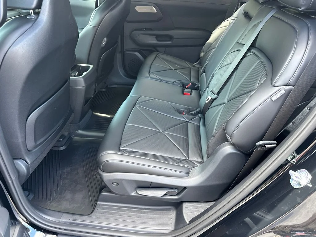New 2027 Black Kia EX image 21