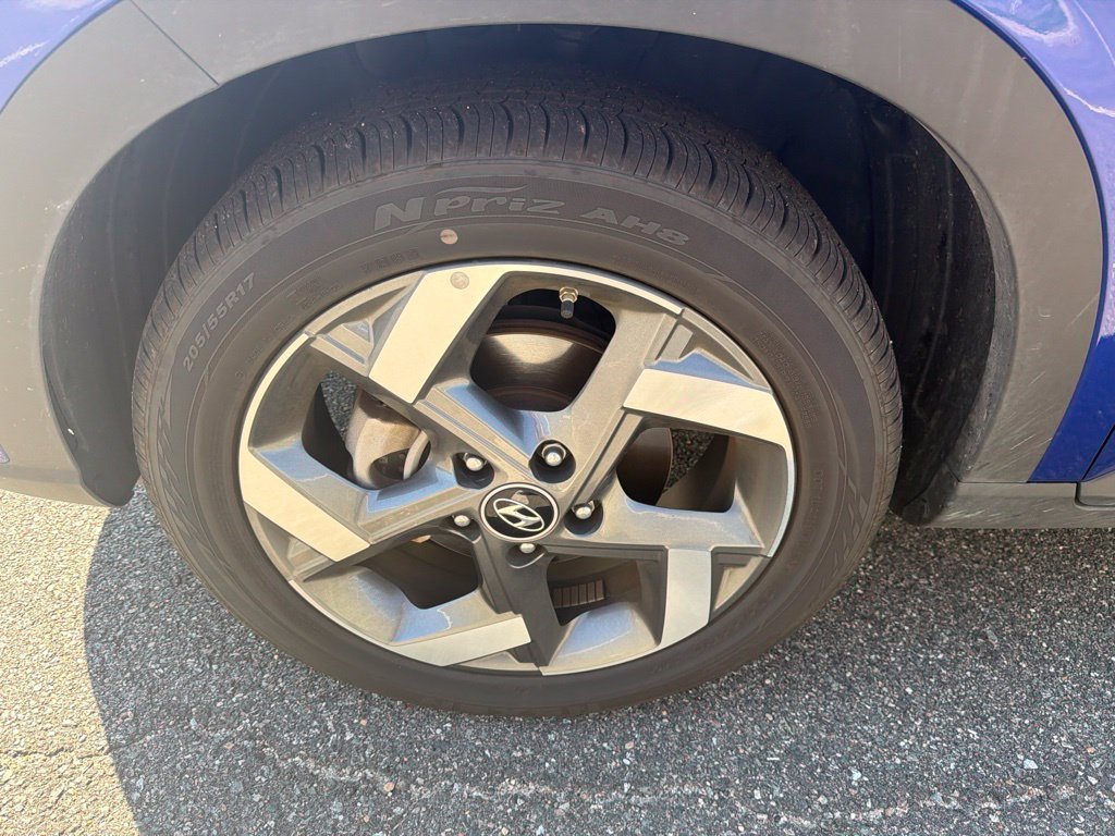 Used 2025 Blue Hyundai SEL image 12