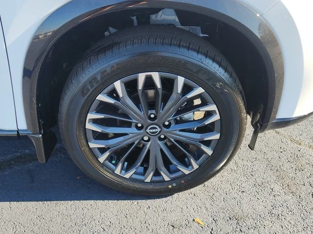 New 2026 Everest White Pearl TriCoat Nissan Platinum image 12