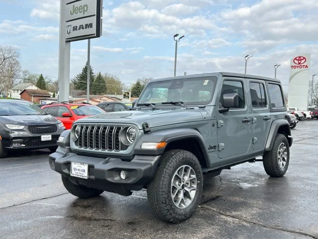 New 2026 Anvil Clear-Coat Exterior Paint Jeep Sport S image 5