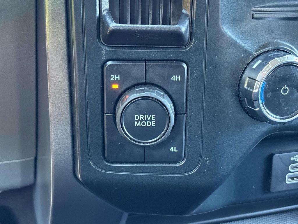 Used 2025 Gray Ford XLT image 28