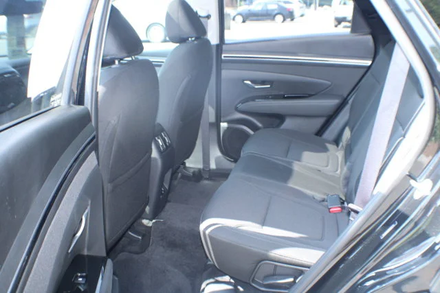 Used 2022 Phantom Black Hyundai SEL image 15