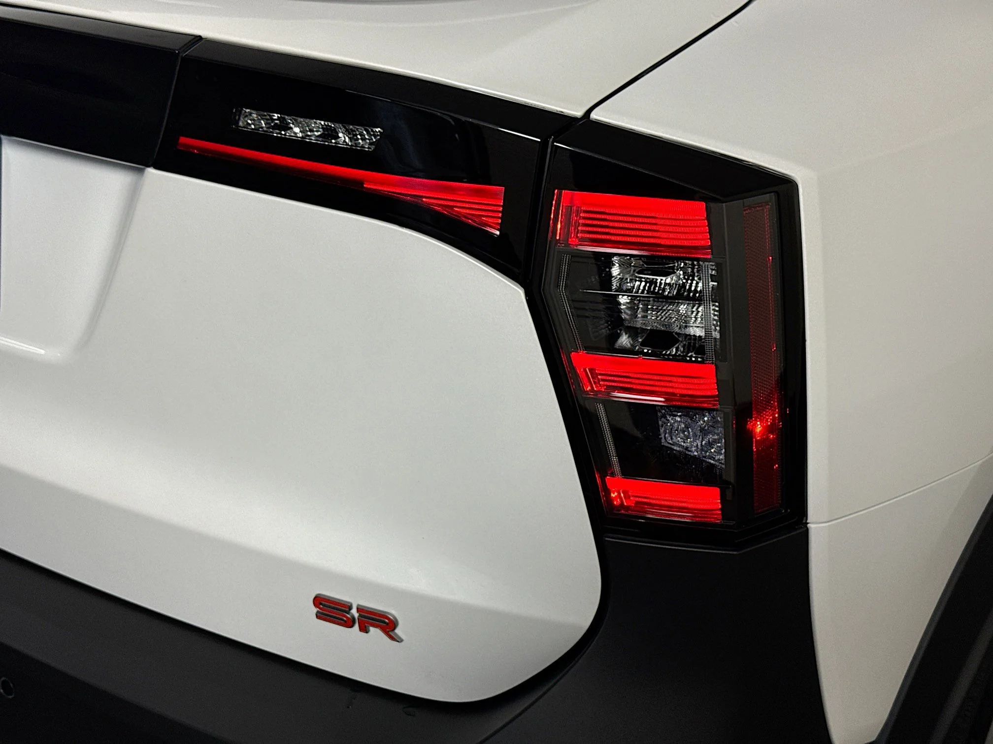 Used 2026 Aspen White Tricoat Nissan SR image 30
