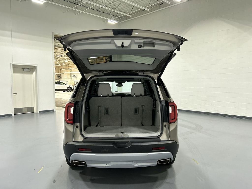 Used 2023 Light Stone Metallic GMC SLE image 20