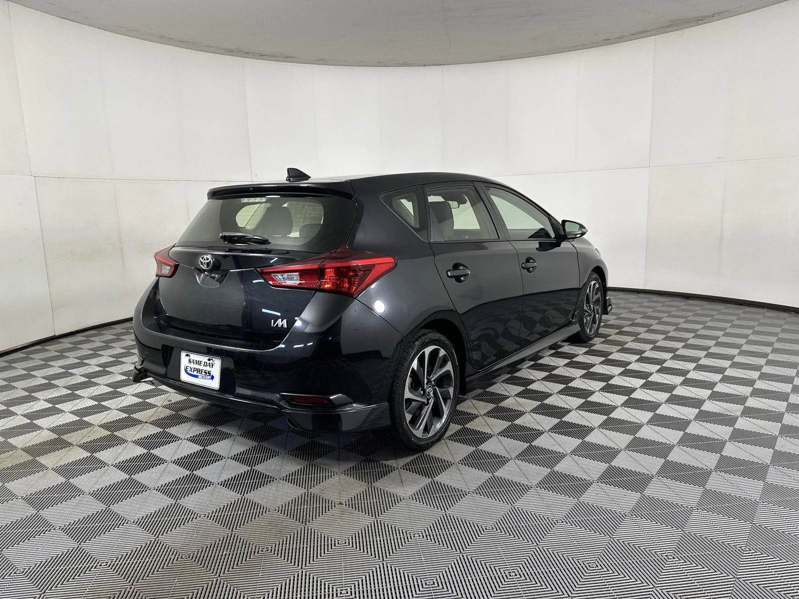 Used 2017 Black Sand Pearl Toyota  image 20