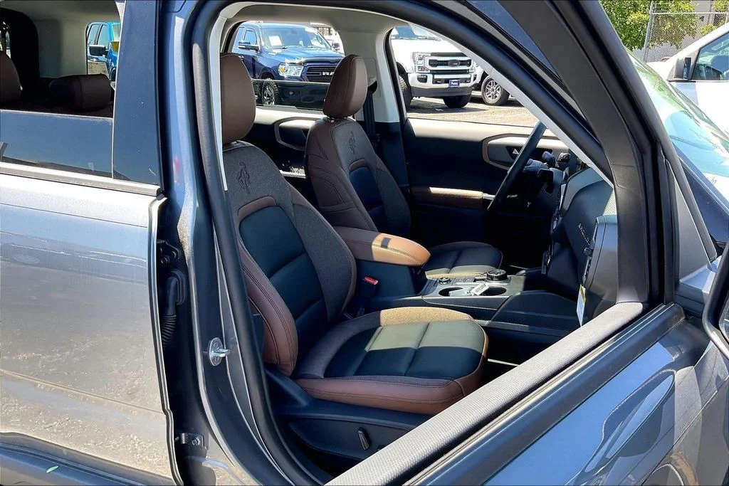 New 2025 Carbonized Gray Metallic Ford Outer Banks® image 6
