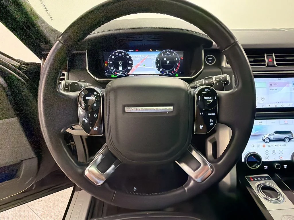 Used 2020  Land Rover HSE image 12