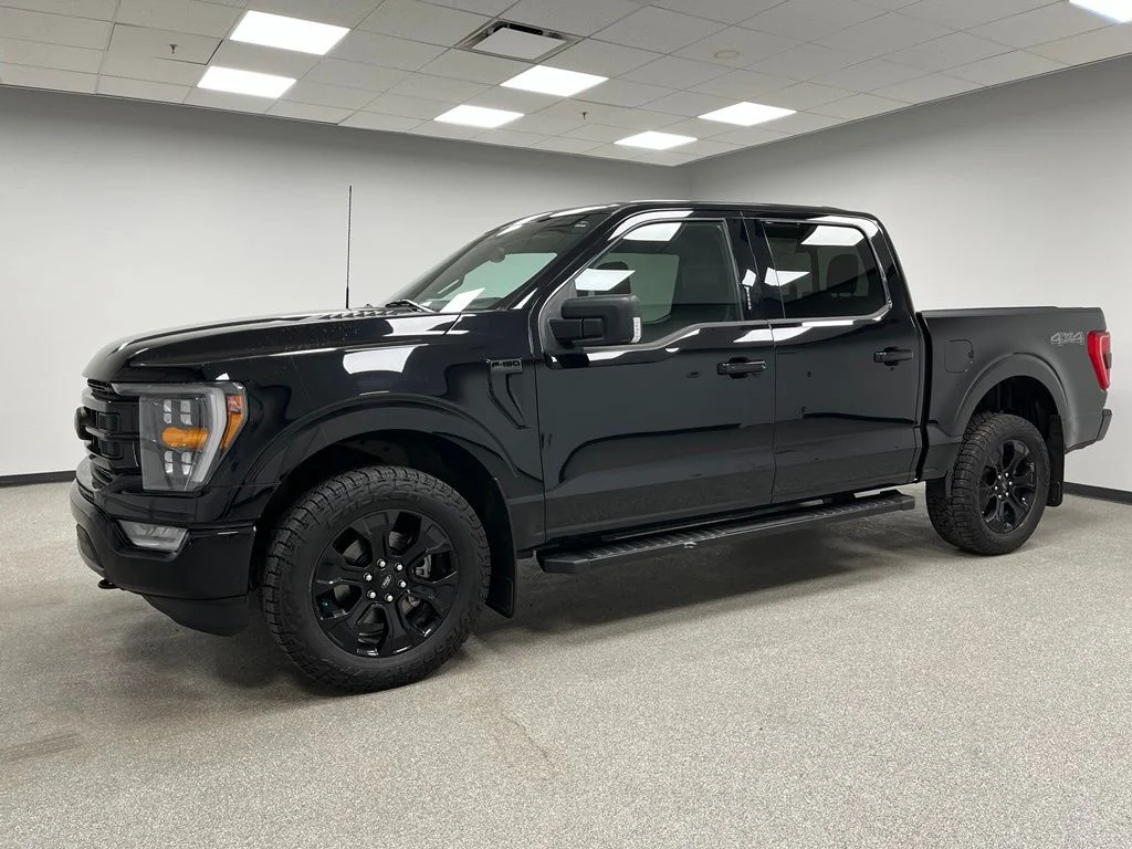 Used 2023 Black Ford XLT image 6