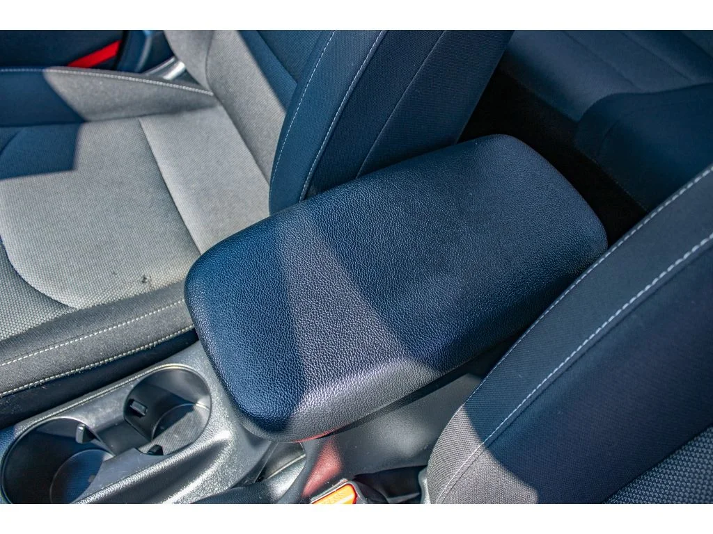 Used 2024 Snow White Pearl Kia LXS image 30