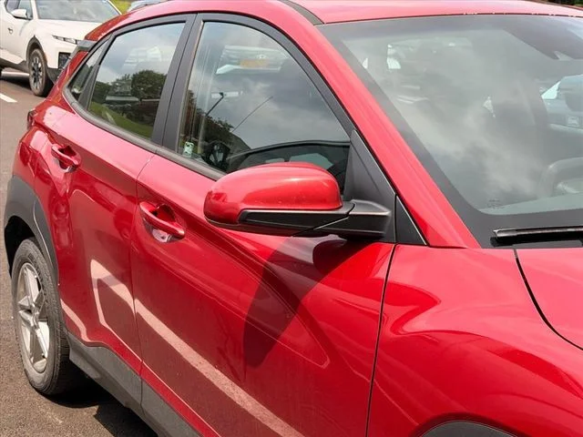 Used 2021 Red Hyundai SE image 8