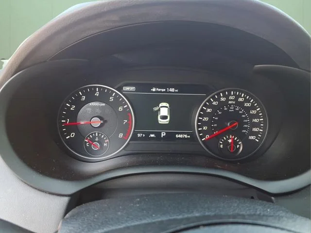 Used 2020 White Kia GT2 image 21