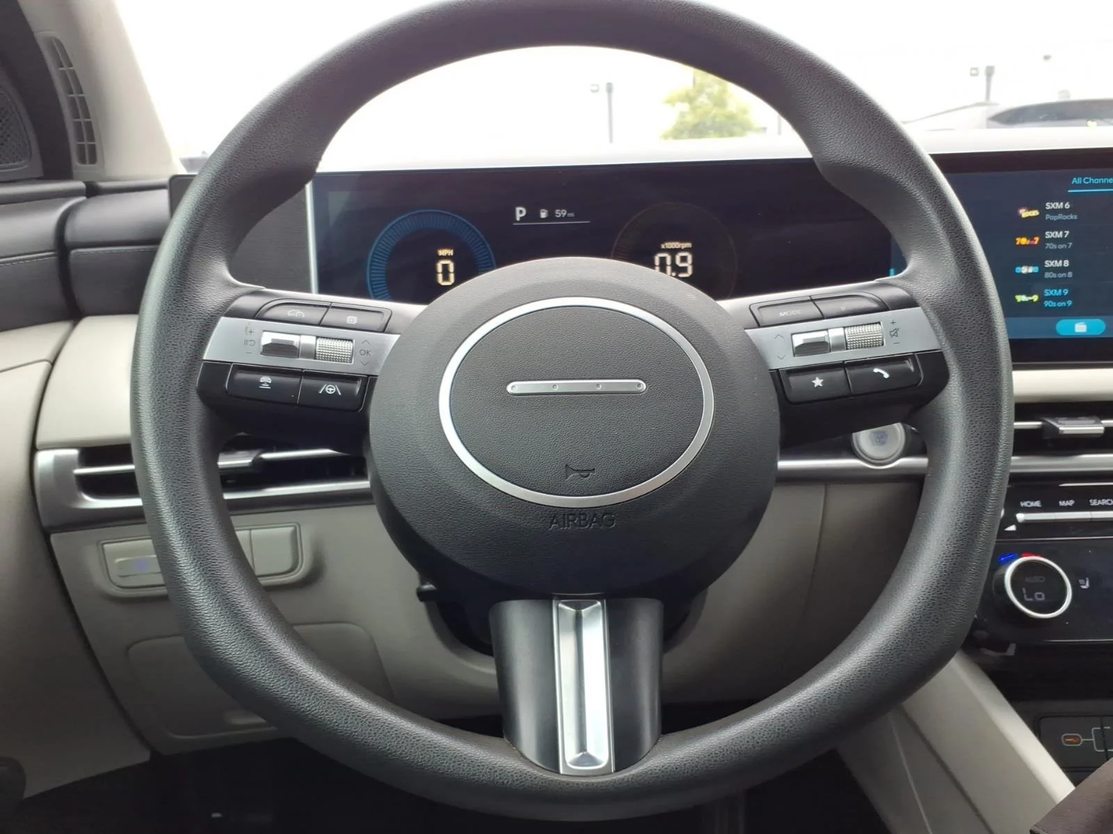 Used 2025 Phantom Black Hyundai SEL image 26