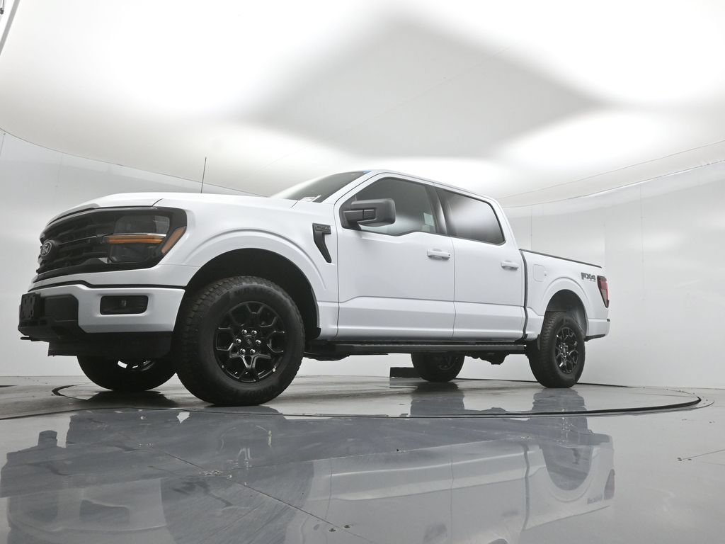New 2026 White Ford XLT image 39