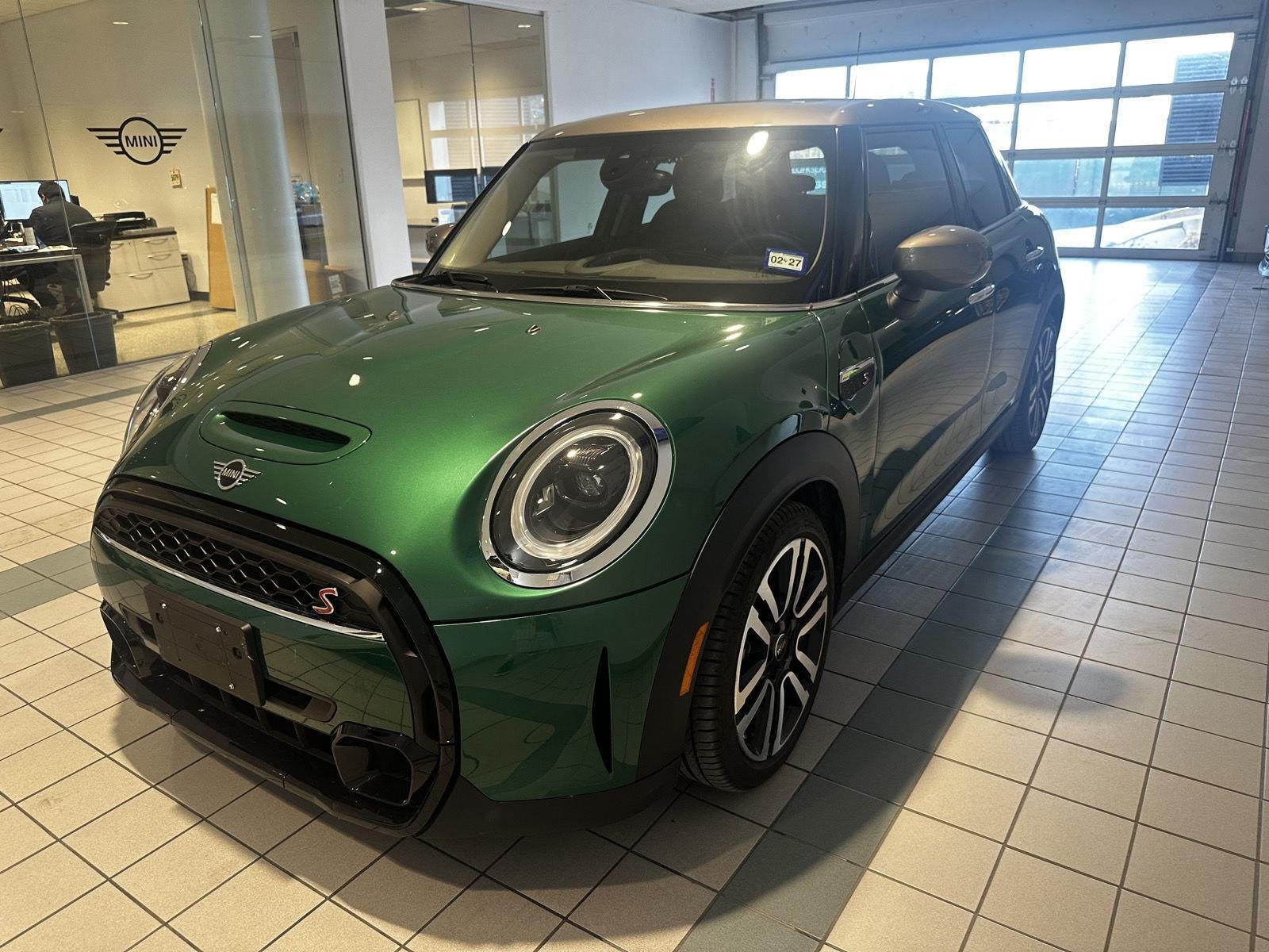 2024 MINI Hardtop 4 Door