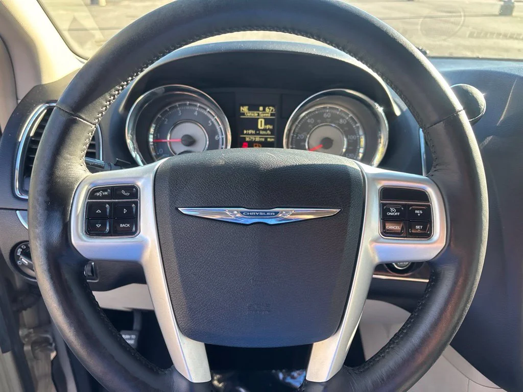 Used 2016 Beige Chrysler Touring-L image 12