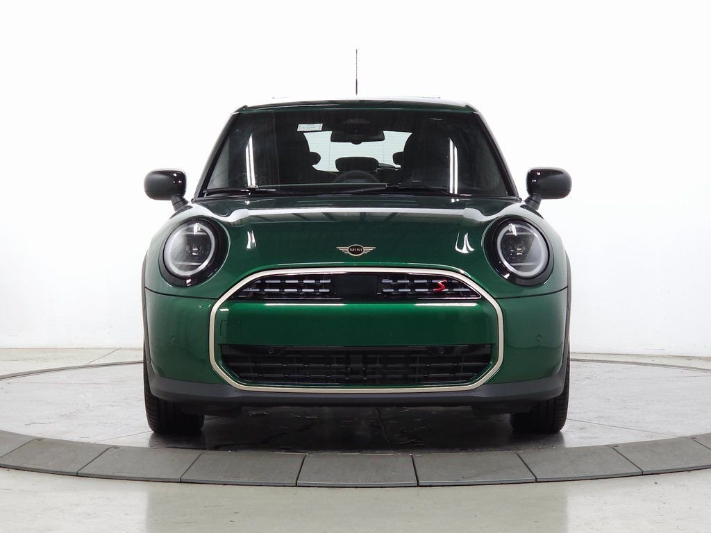 New 2026 British Racing Green MINI Signature Plus image 2
