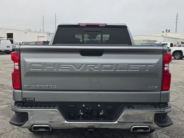 Used 2025 Gray Chevrolet LTZ image 4