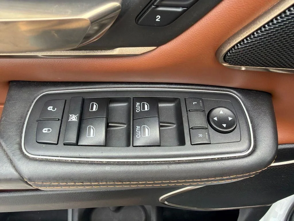 Used 2019 White Ram Laramie Longhorn image 29