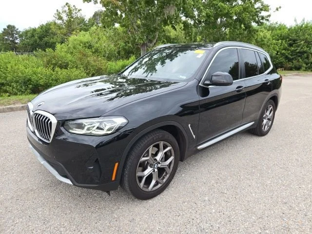 2023 BMW X3 sDrive30i's photo