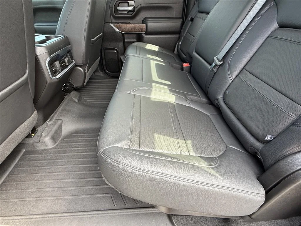 Used 2022 Black GMC Denali image 11
