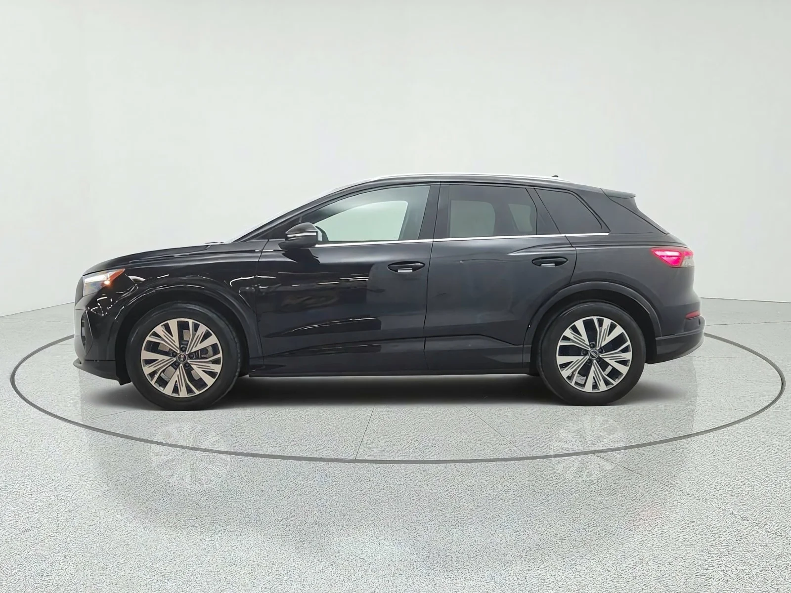 Used 2023 Mythos Black Metallic Audi Premium Plus image 8