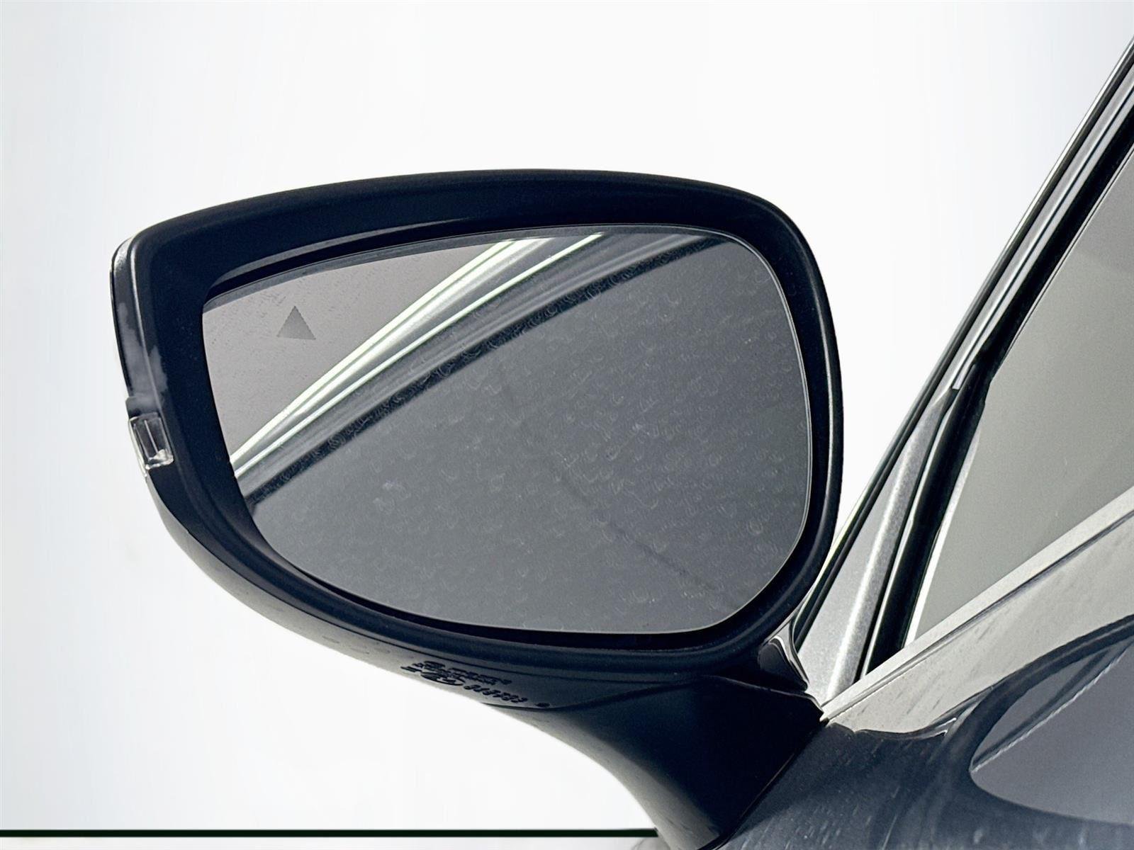 2025 Mazda CX-30 Carbon Edition - Photo 10
