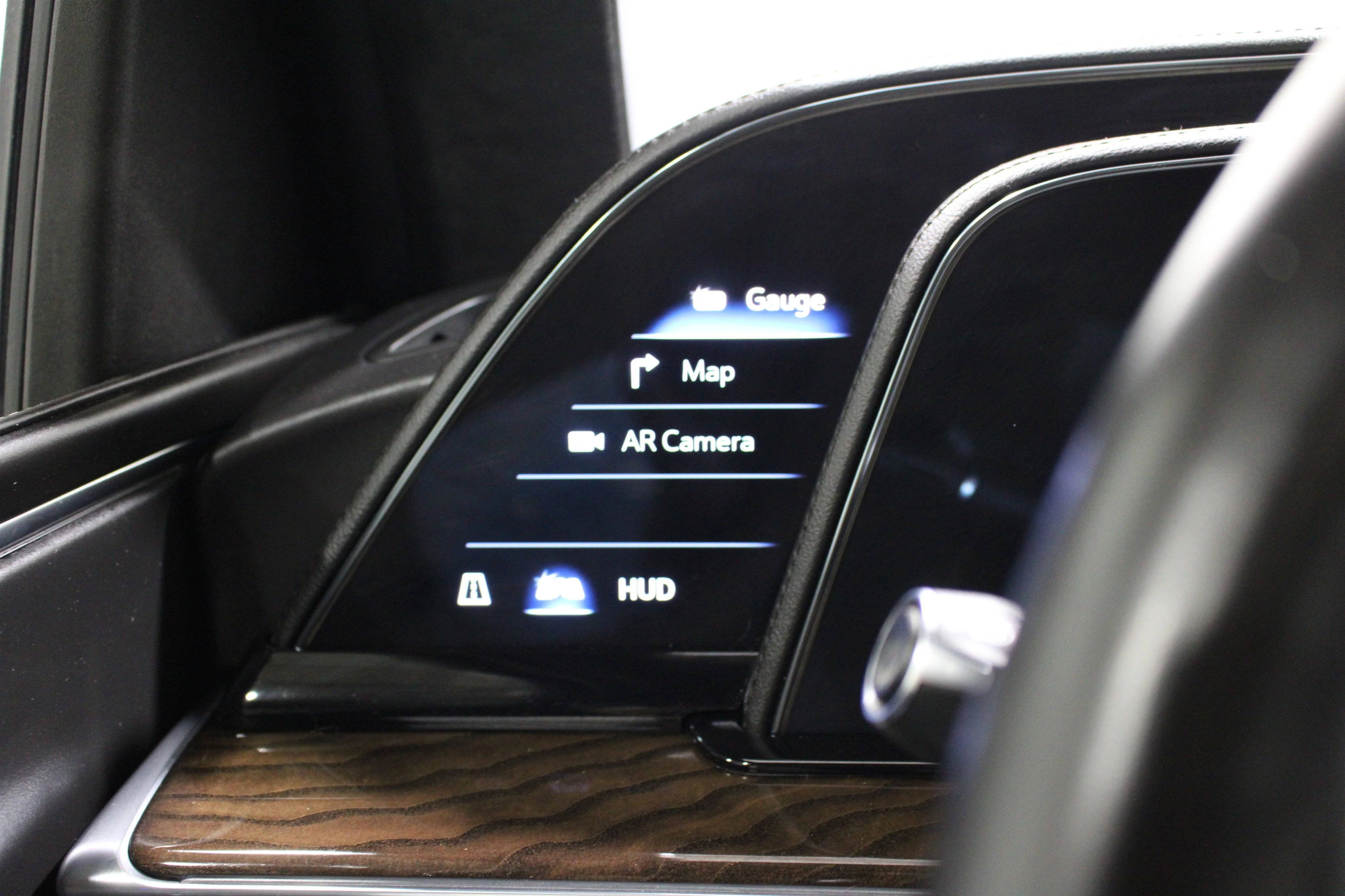 2022 Cadillac Escalade ESV Sport Platinum - Photo 11
