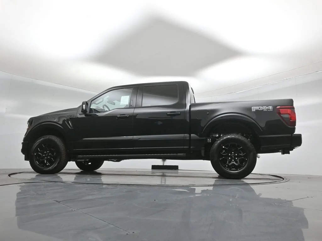 New 2026 Agate Black Metallic Ford XLT image 50