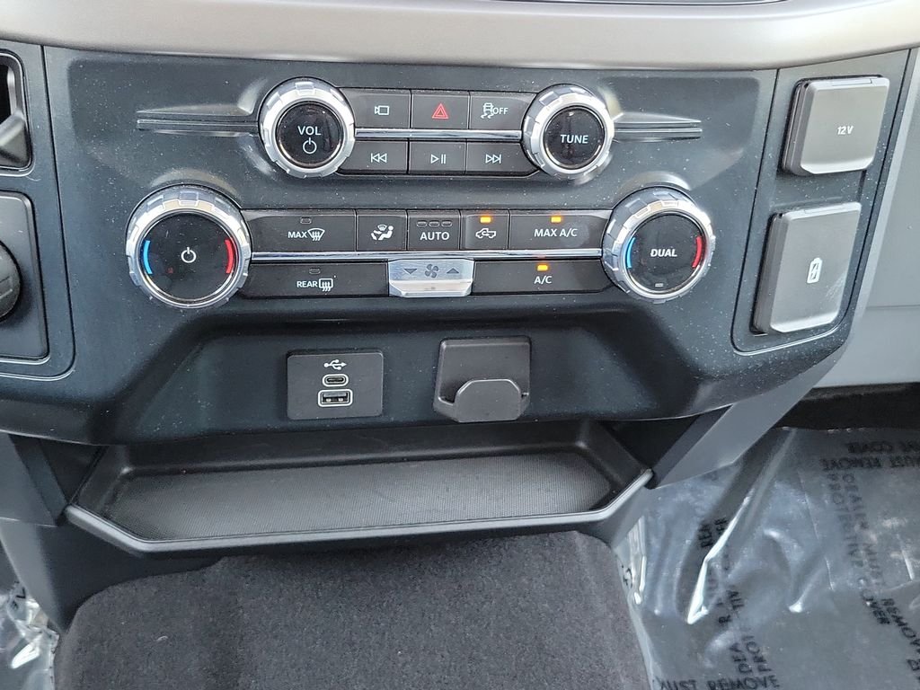 Used 2025 White Ford XLT image 27