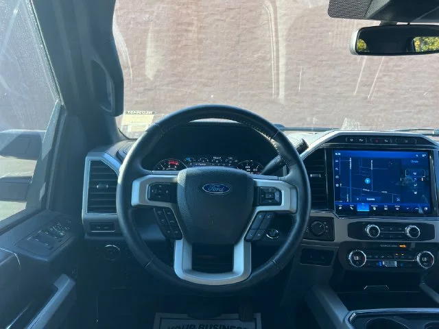 Used 2022  Ford  image 17
