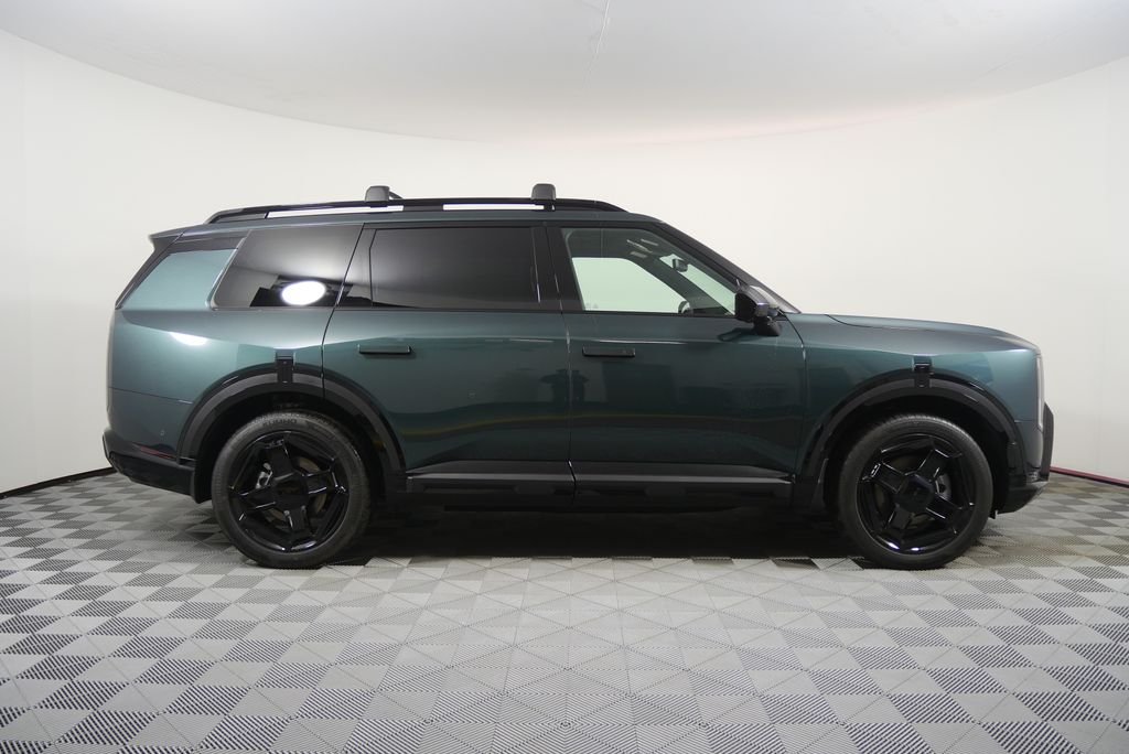 Used 2027 Black Jade Green Kia X-Line SX Prestige image 2