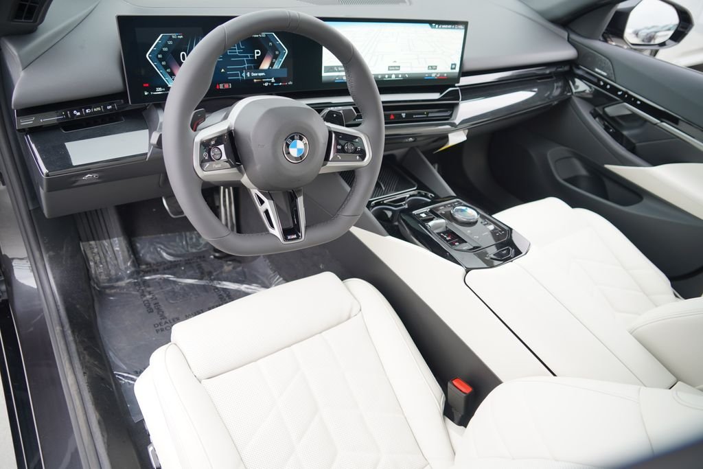 New 2026 Dark Graphite Metallic BMW 530i image 11