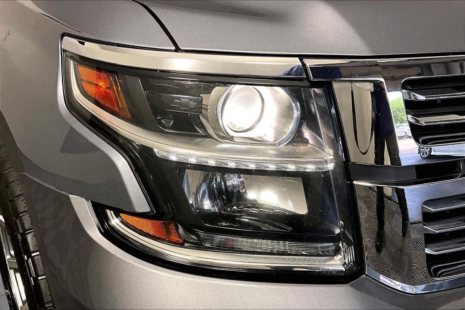 Used 2020 Satin Steel Metallic Chevrolet Premier image 27