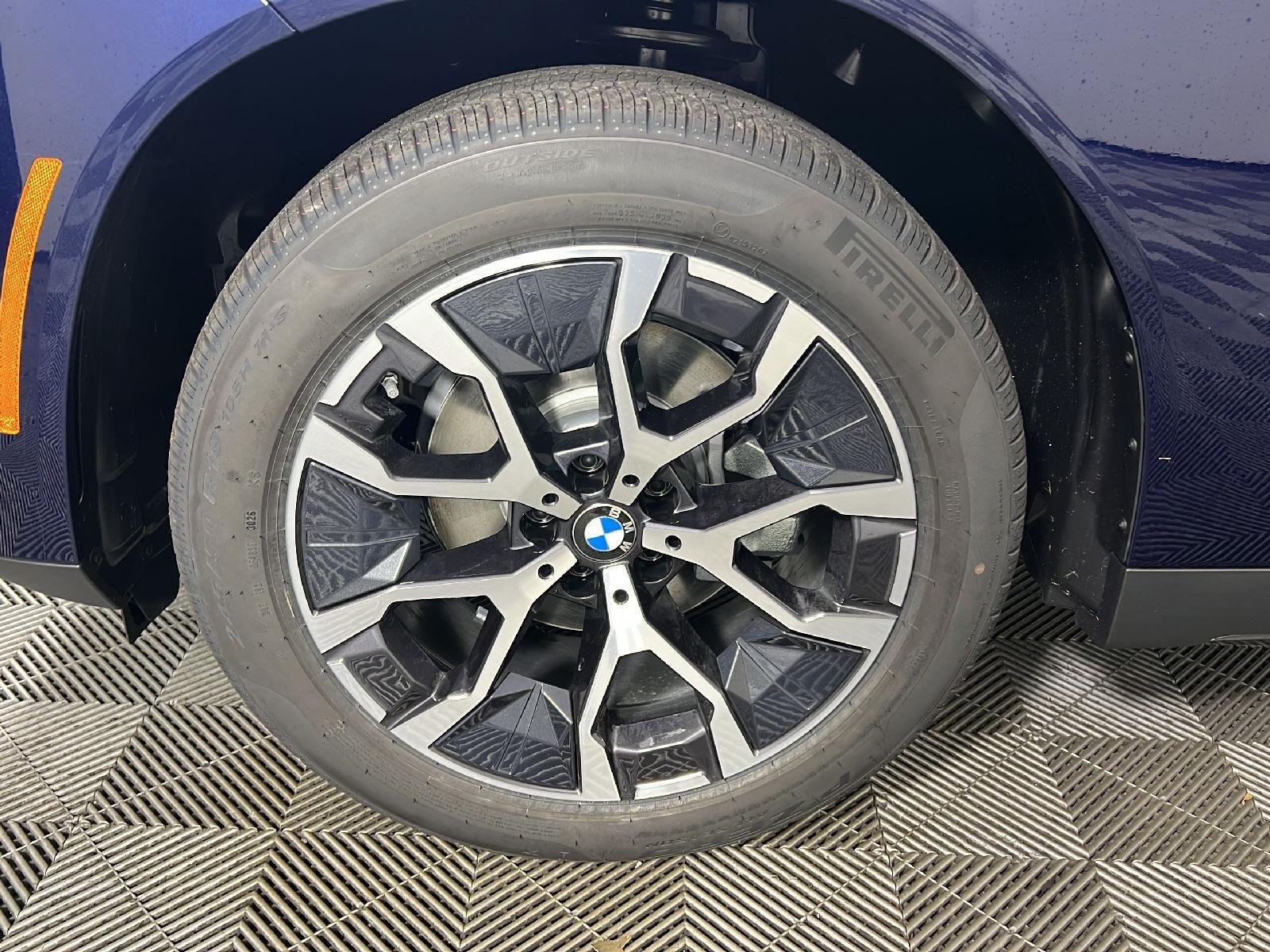 New 2026 Tanzanite Blue II Metallic BMW 30 xDrive image 20