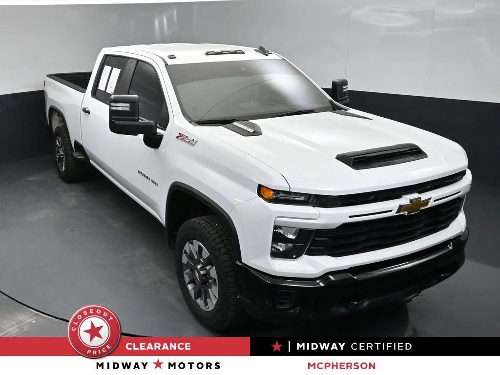 Used 2024 Summit White Chevrolet Custom image 1