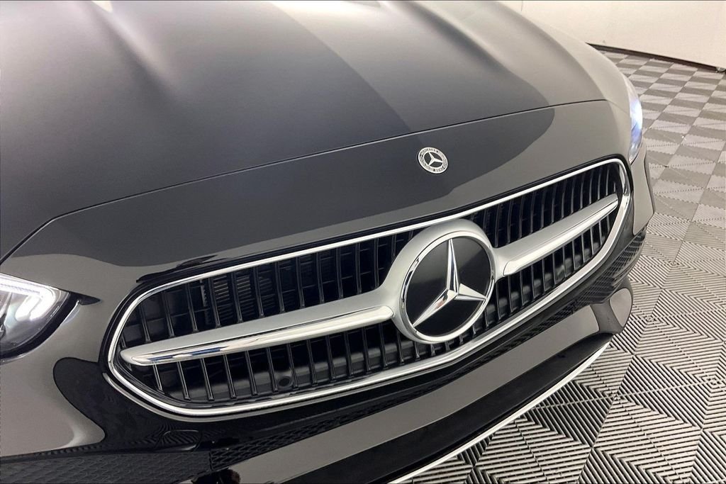 2025 Mercedes-Benz C-Class Sedan C 300 - Photo 22