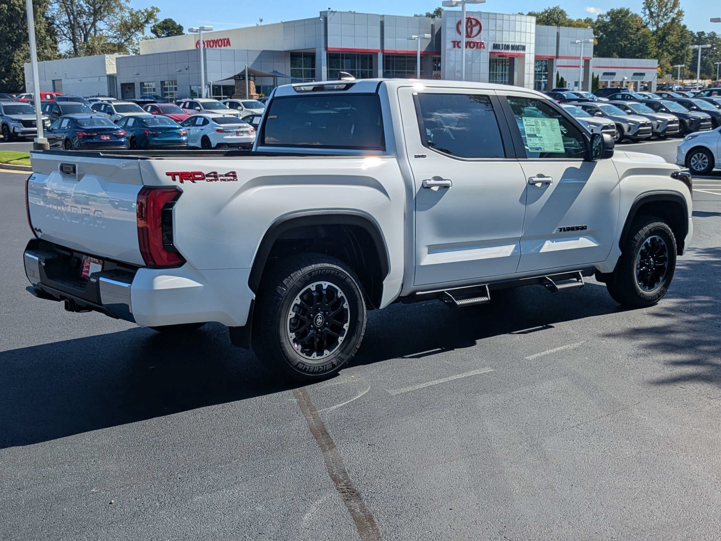 New 2026 Ice Cap Toyota SR5 image 4