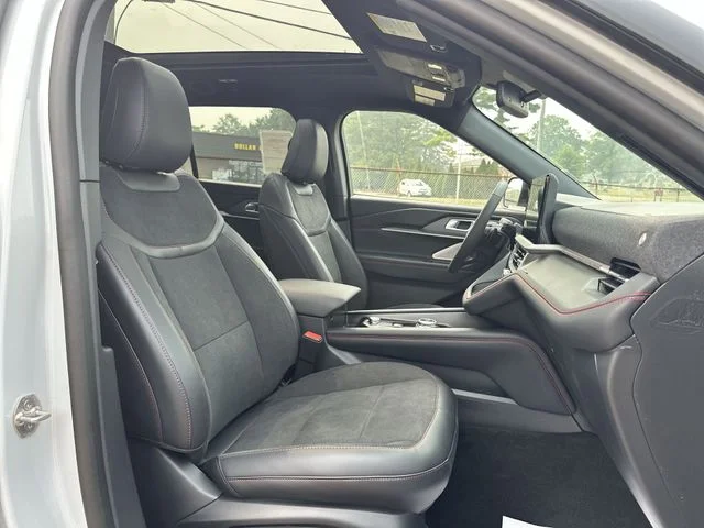 New 2026 Space White Metallic Ford ST image 29