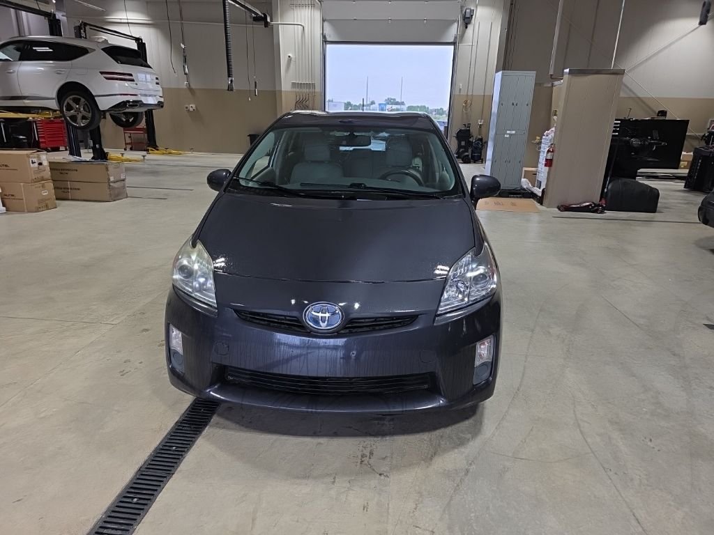 Used 2011 Toyota Prius IV with VIN JTDKN3DU2B5331564 for sale in Kansas City, KS