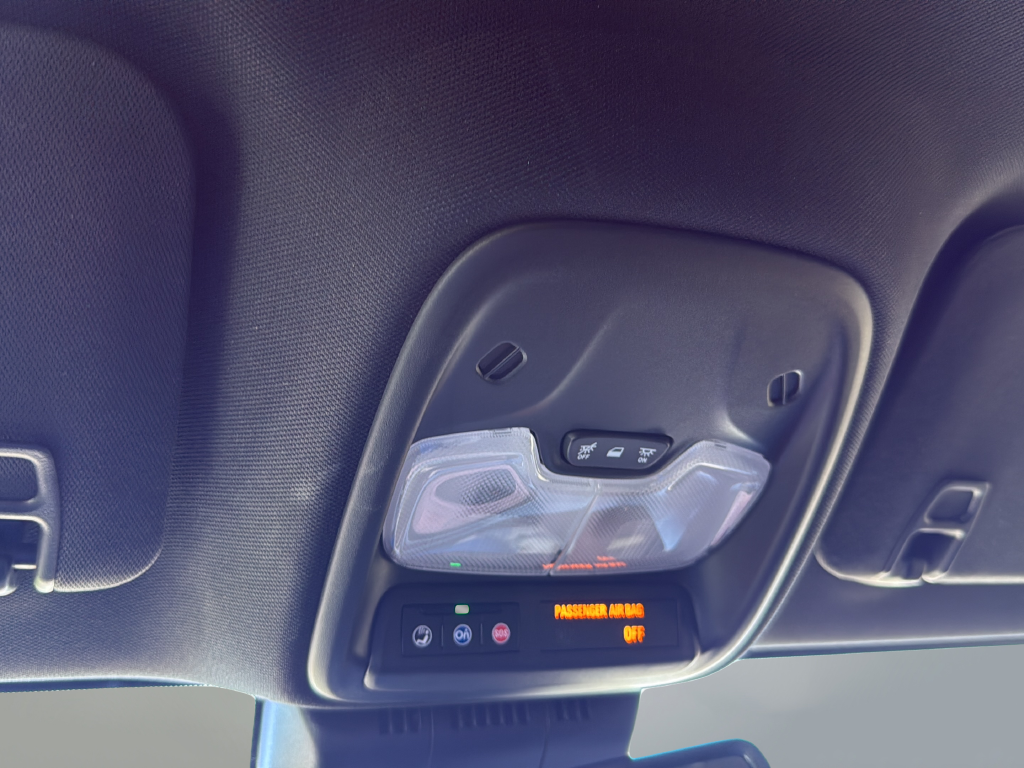 Used 2024 White Chevrolet LT image 21