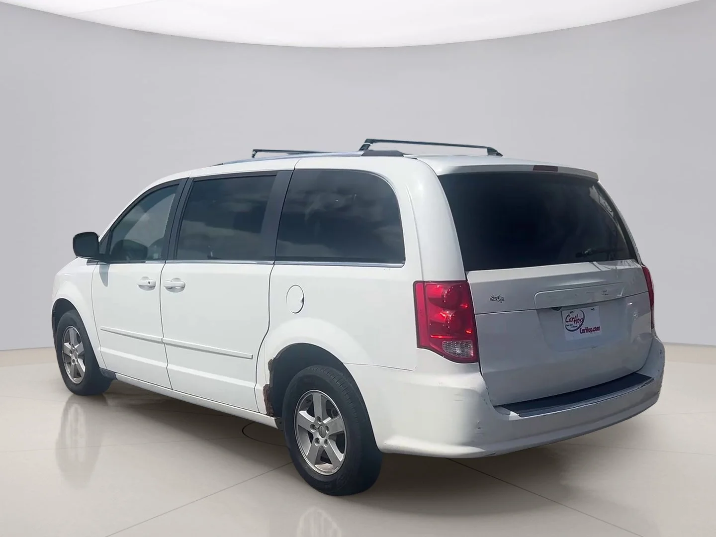 Used 2011 White Dodge CREW image 3