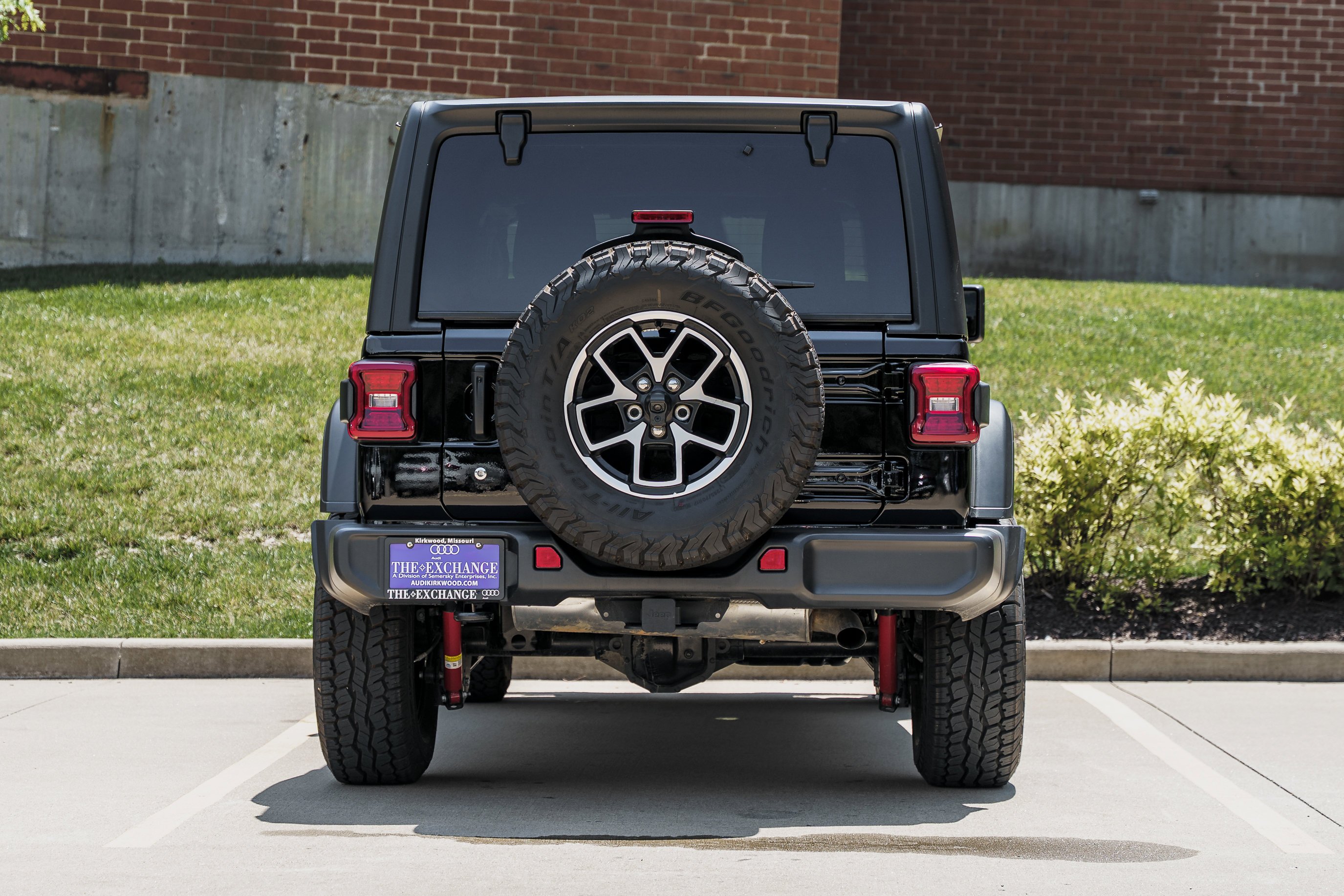 Used 2026 Black Clearcoat Jeep Rubicon image 26