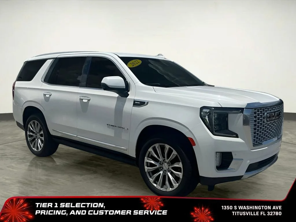 Used 2022 White Frost Tricoat GMC Denali image 13