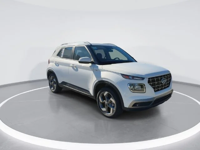 Used 2026 White Hyundai SEL image 2