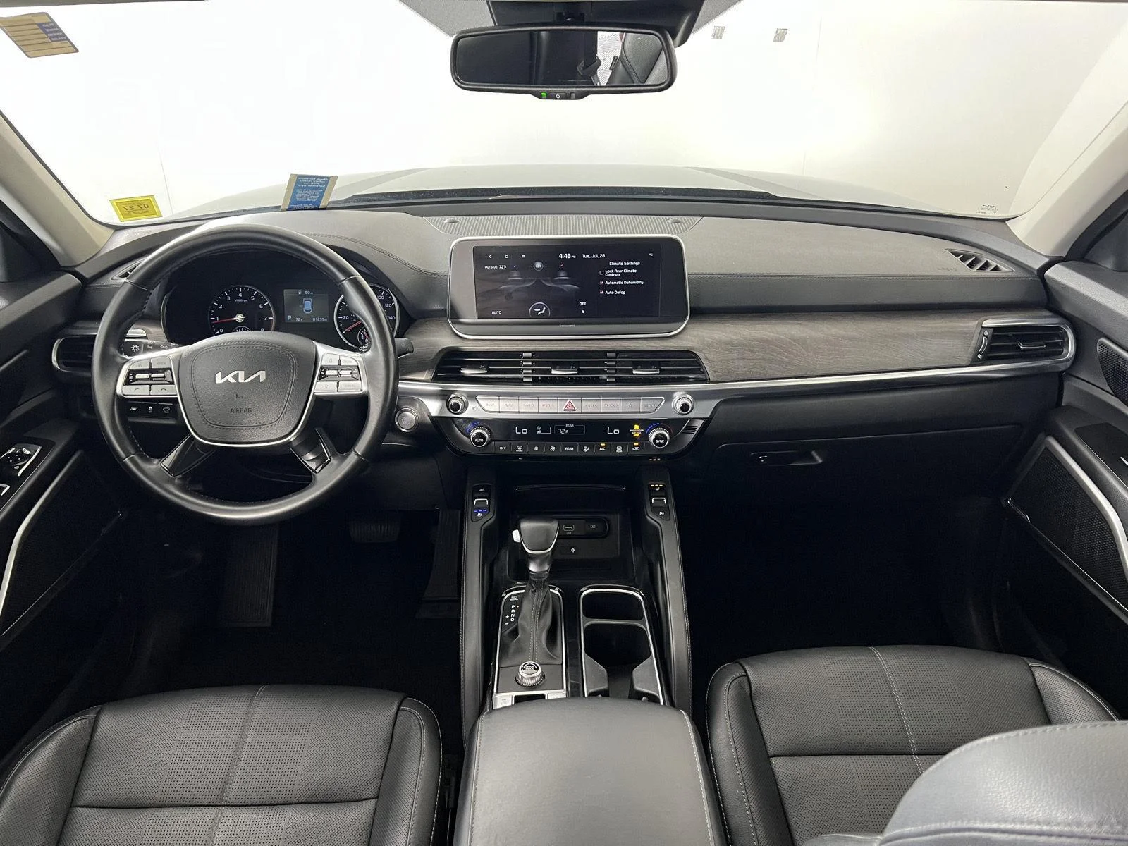 Used 2022 Ebony Black Kia EX image 28