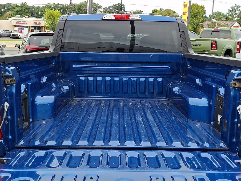 Used 2023 Atlas Blue Metallic Ford XLT image 31