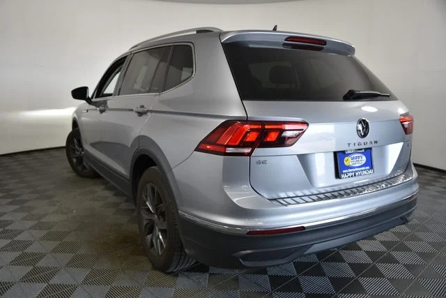 Used 2024 Silver Volkswagen 2.0T SE image 9
